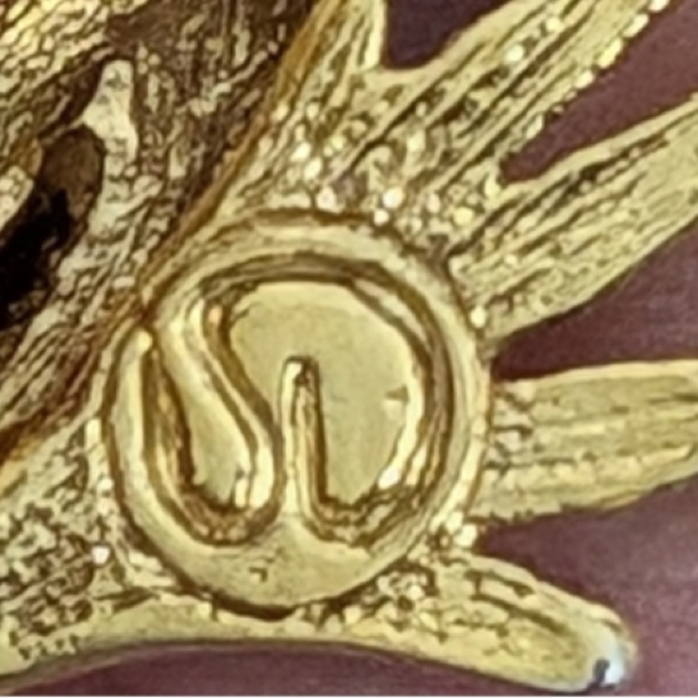 ST JOHN Frog Brooch Gold Vintage - Picture 3 of 3